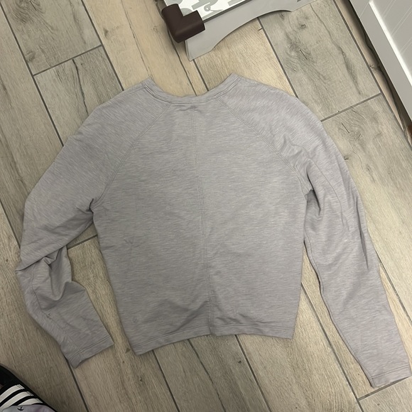 Lululemon Tuck and gather pullover size 2 - Picture 2 of 8
